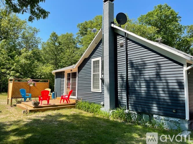 Bitely House: 2471 Arrowwood Ave