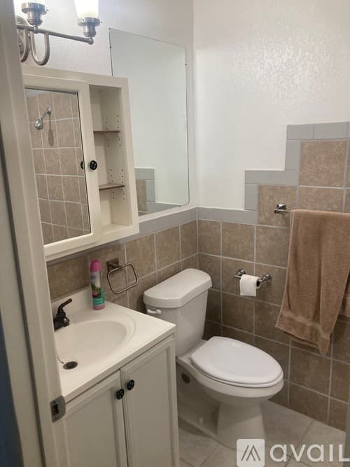San Antonio House: 5230 Village Row
