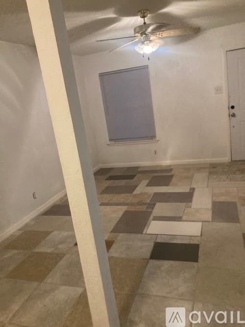 San Antonio House: 5230 Village Row