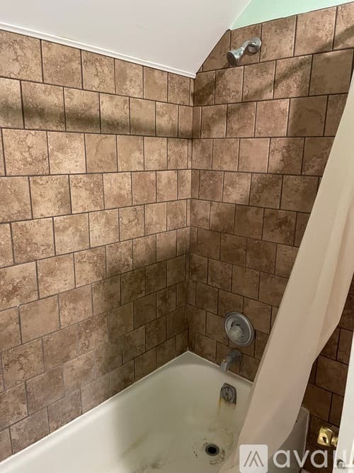 La Crosse Apartment: 2137 Market Street