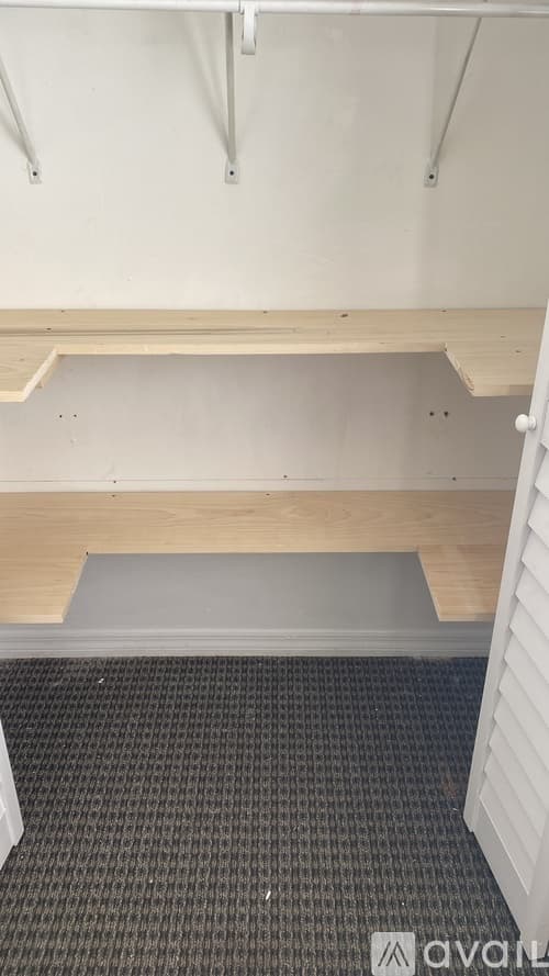 Tampa Apartment: 8500 North Alaska Street
