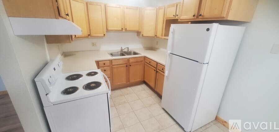 La Crosse Apartment: 1705 La Cres St