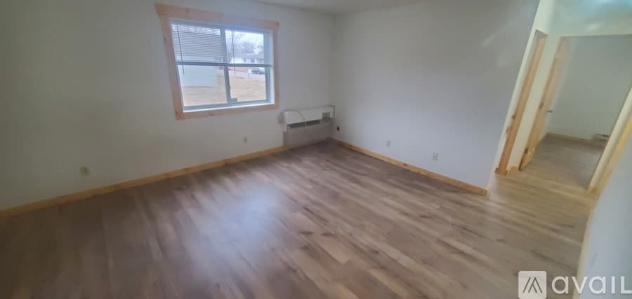 La Crosse Apartment: 1705 La Cres St
