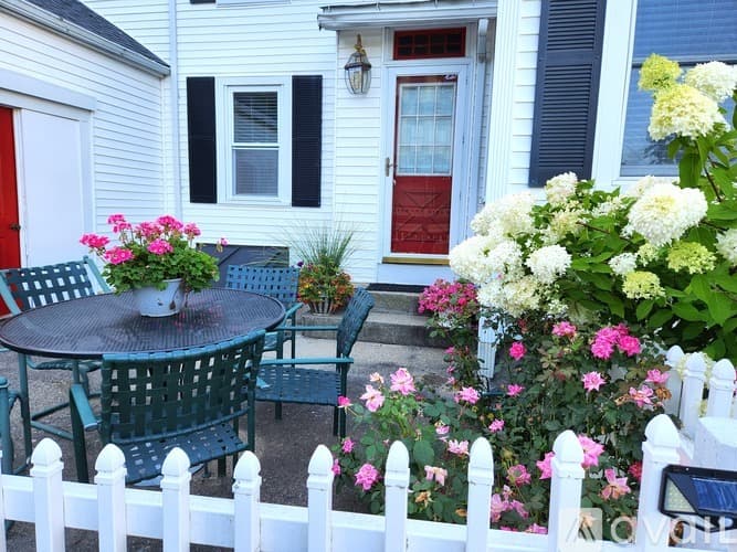 Hopkinton Apartment: 26 Hayden Rowe Street