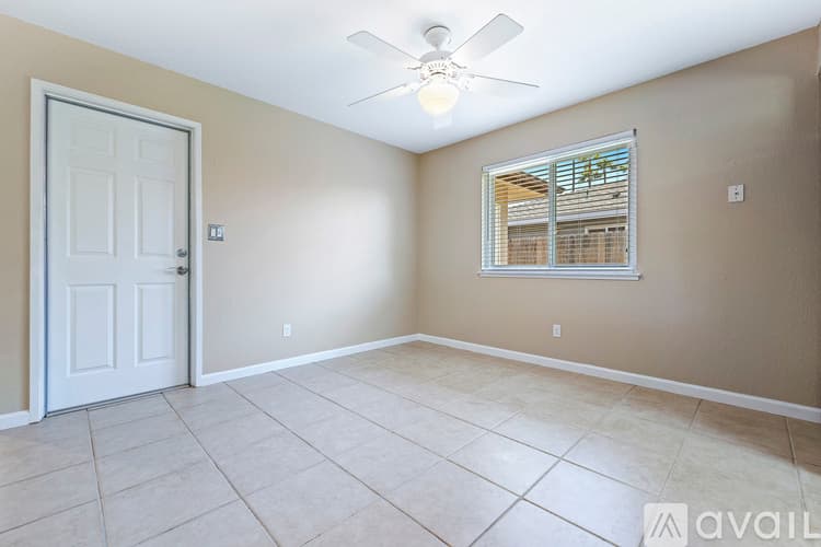Fresno House: 7433 North 5th Street