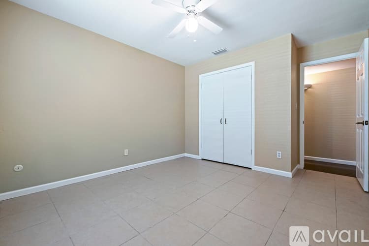 Fresno House: 7433 North 5th Street