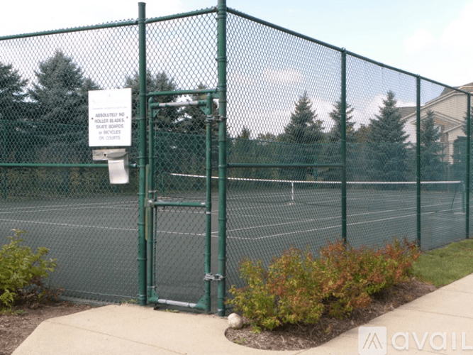 Deerfield Townhome: 335 Milford Road