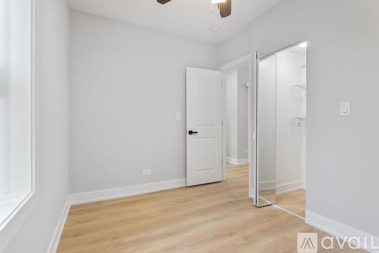 Chicago Apartment: 1558 W Juneway Terrace