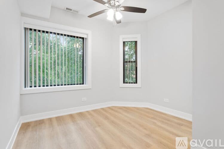 Chicago Apartment: 1558 W Juneway Terrace