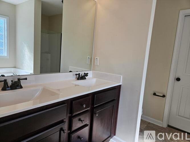 Clayton House: 209 Lanier Pl