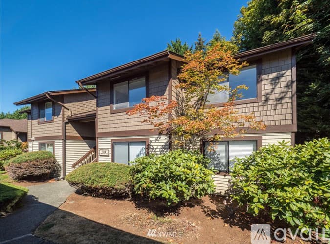 Bellevue Condo: 705 143rd Avenue Northeast