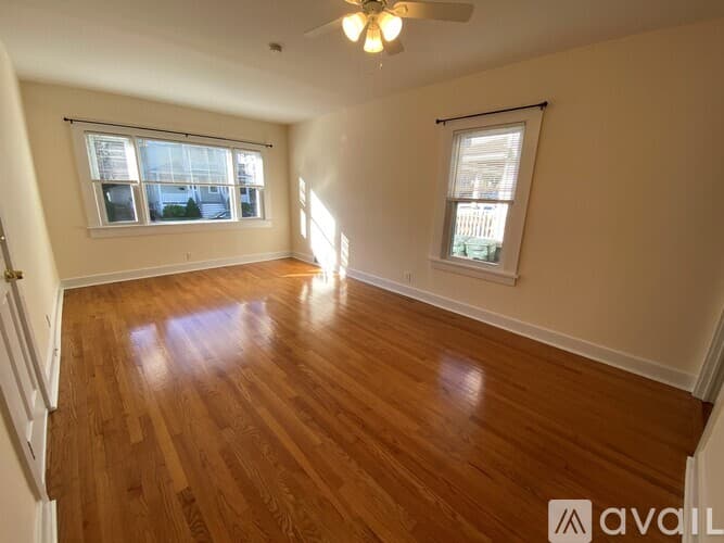 Bridgeport Apartment: 536 Midland St