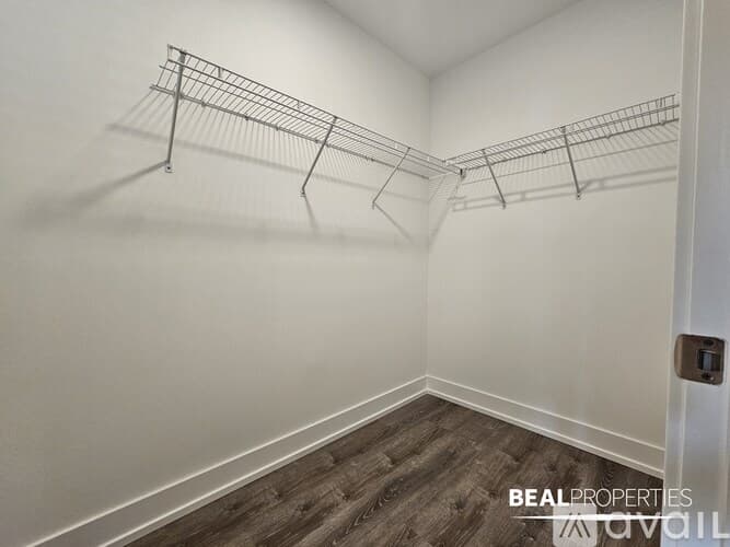 Evanston Apartment: 1143 Maple Ave