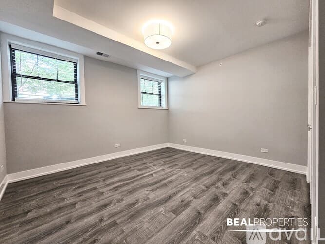 Evanston Apartment: 1143 Maple Ave