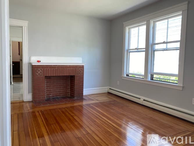 Providence House: 24 Huxley Ave