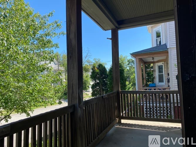Providence House: 24 Huxley Ave