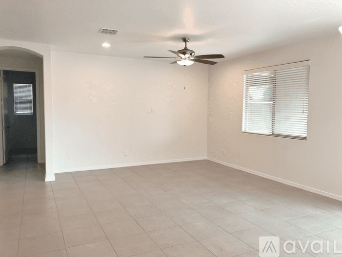 Queen Creek House: 20737 East Canary Way