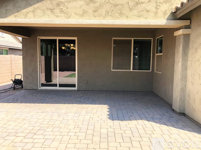 Queen Creek House: 20737 East Canary Way