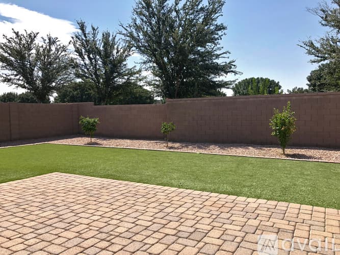 Queen Creek House: 20737 East Canary Way
