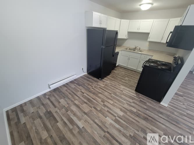 La Crosse Apartment: 1722 La Cres St