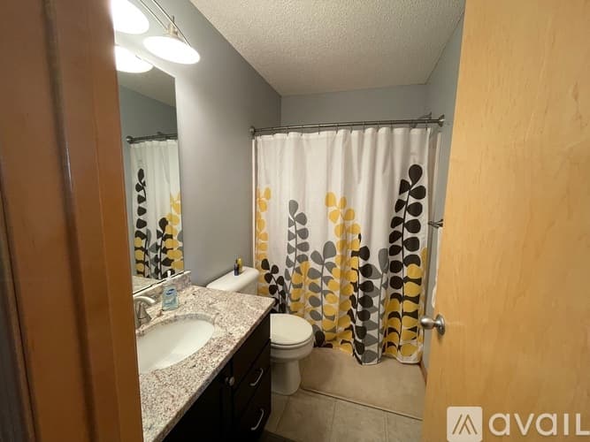 Lakeville Townhome: 20579 Hampshire Way