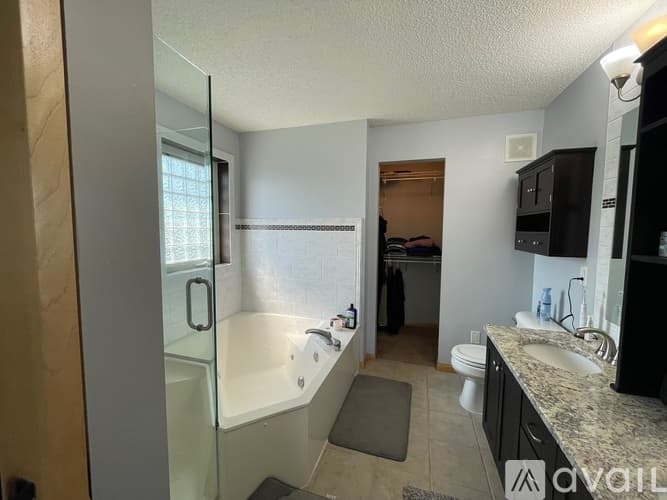 Lakeville Townhome: 20579 Hampshire Way