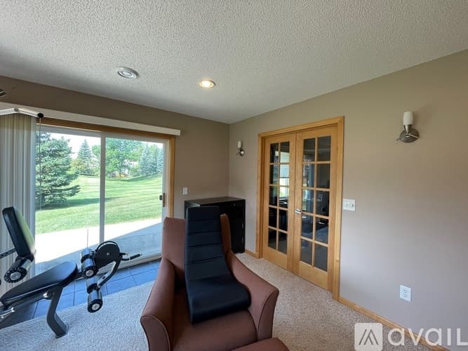 Lakeville Townhome: 20579 Hampshire Way