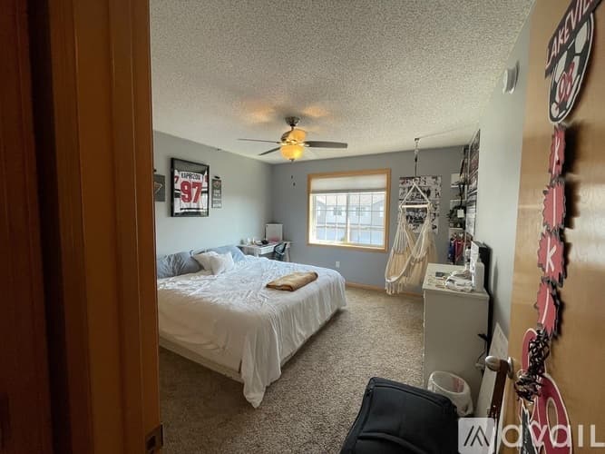 Lakeville Townhome: 20579 Hampshire Way
