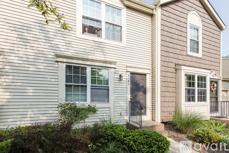 Hilliard Condo: 5185 Singleton Dr