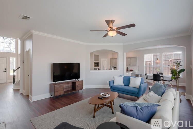 Grand Prairie House: 2808 Wales Ct