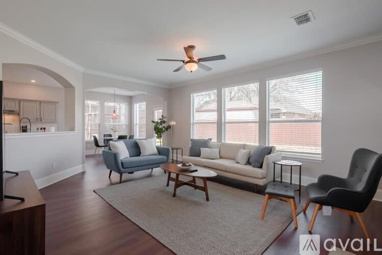 Grand Prairie House: 2808 Wales Ct