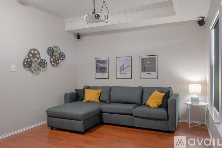 Grand Prairie House: 2808 Wales Ct