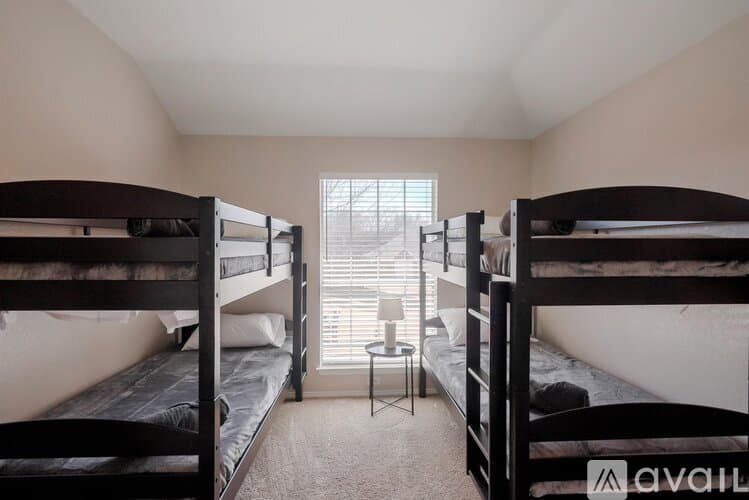 Grand Prairie House: 2808 Wales Ct
