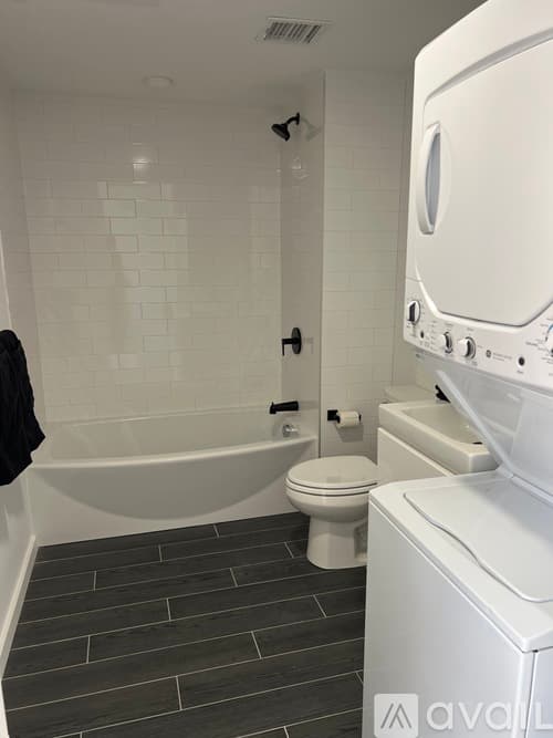 Lowell Apartment: 160 Middlesex Street