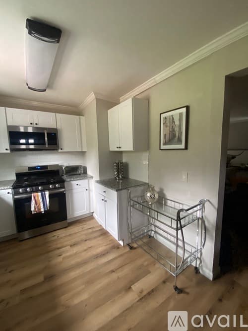 Oxon Hill Apartment: 1309 Dunwoody Avenue