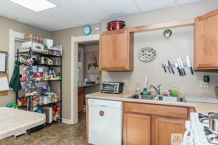 Madison Apartment: 139 E Johnson St