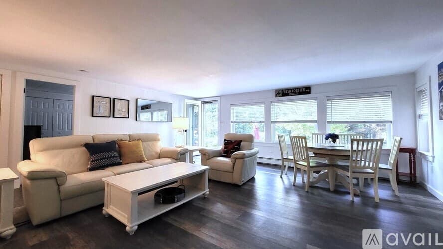 Wells House: 47 Bourne Avenue