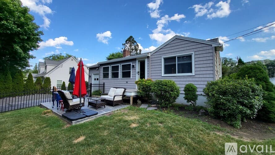 Wells House: 47 Bourne Avenue
