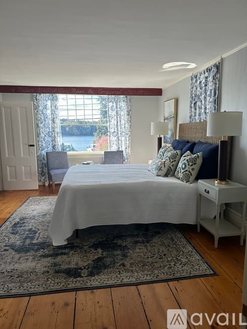 Amesbury Townhome: 452 Main Street
