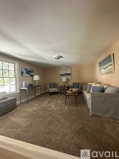 Amesbury Townhome: 452 Main Street