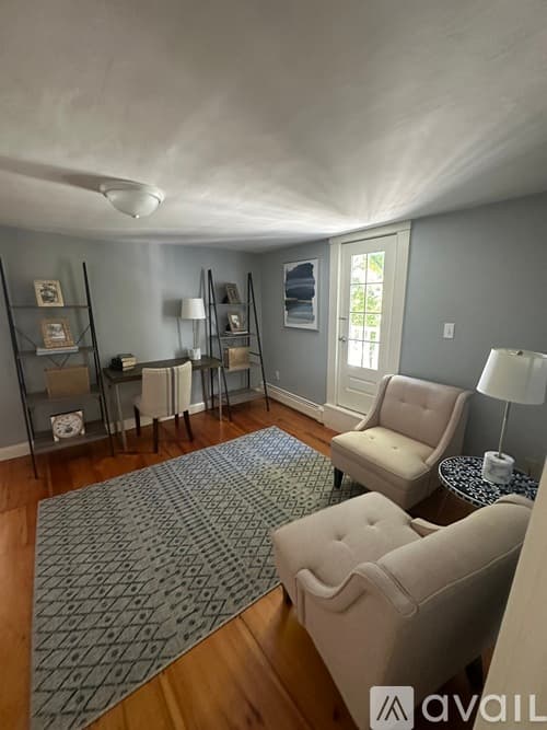 Amesbury Townhome: 452 Main Street