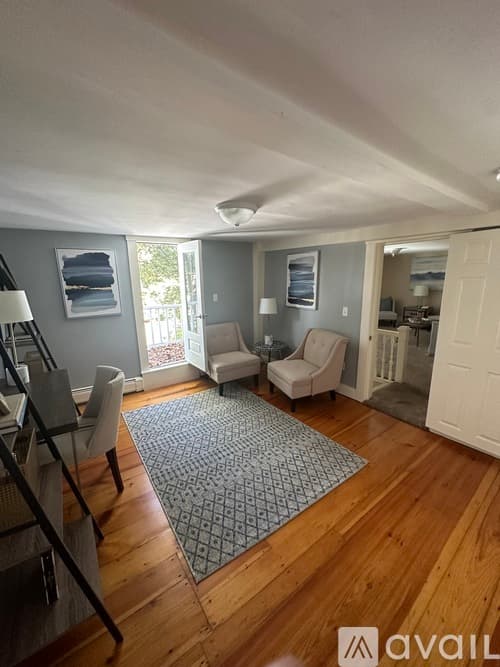 Amesbury Townhome: 452 Main Street