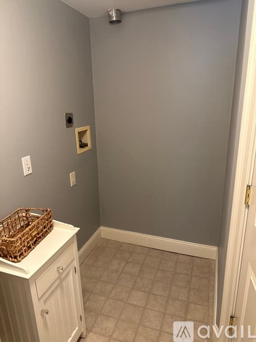 Amesbury Townhome: 452 Main Street