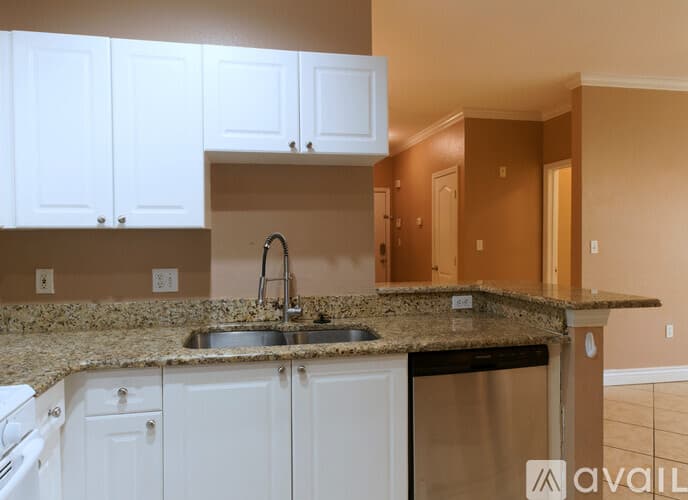Clearwater Apartment: 2732 Via Murano