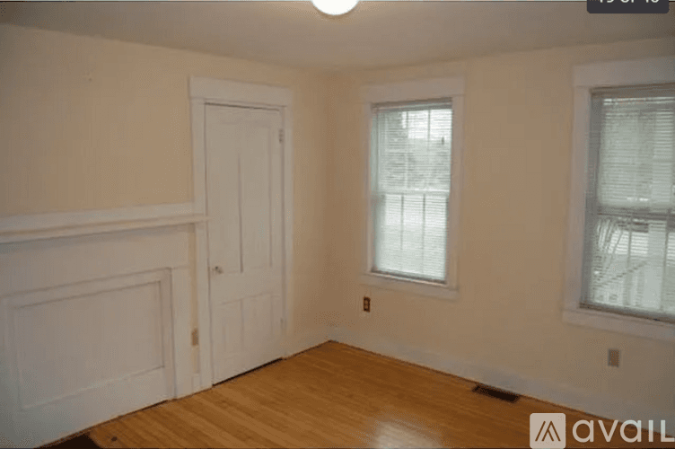 Stratham Apartment: 201 Portsmouth Ave