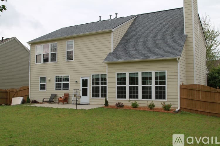 Suwanee House: 8230 Norwich Place