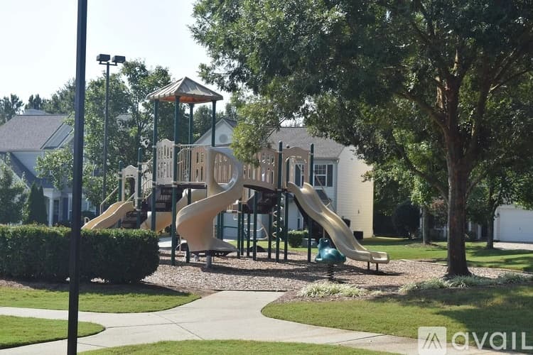 Suwanee House: 8230 Norwich Place
