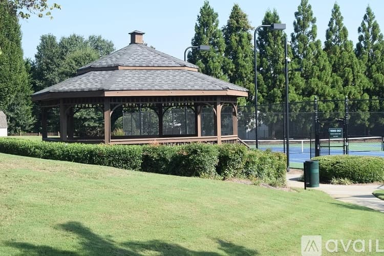 Suwanee House: 8230 Norwich Place