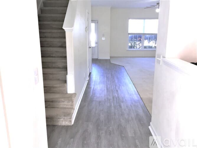 Pooler Townhome: 217 Durham Park Way