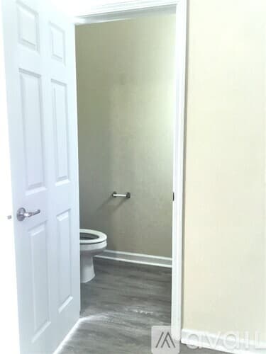 Pooler Townhome: 217 Durham Park Way